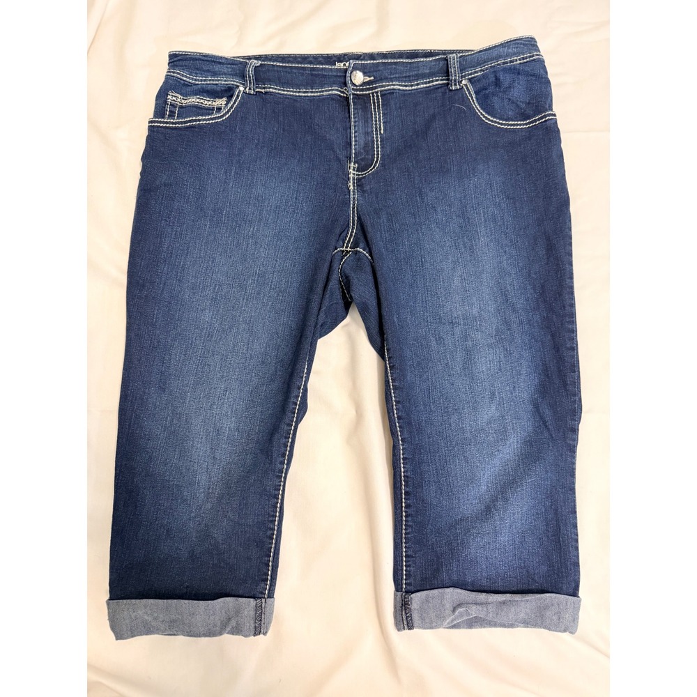 Lane Bryant Women 20 Dark Wash Contrast Stitch Embroidered Capri Jeans